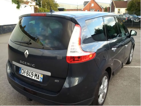 Left hand drive RENAULT GD SCENIC 1.6 DCI (130BHP) INITIAL 7 SEATS FRENCH REGISTERED